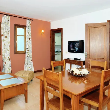 Residencial Los Claveles - Cristina
