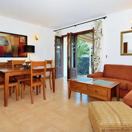 Residencial Los Claveles - Cristina Willa