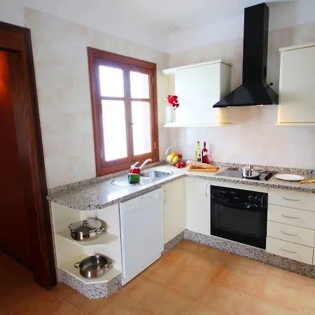Willa Residencial Los Claveles - Cristina *